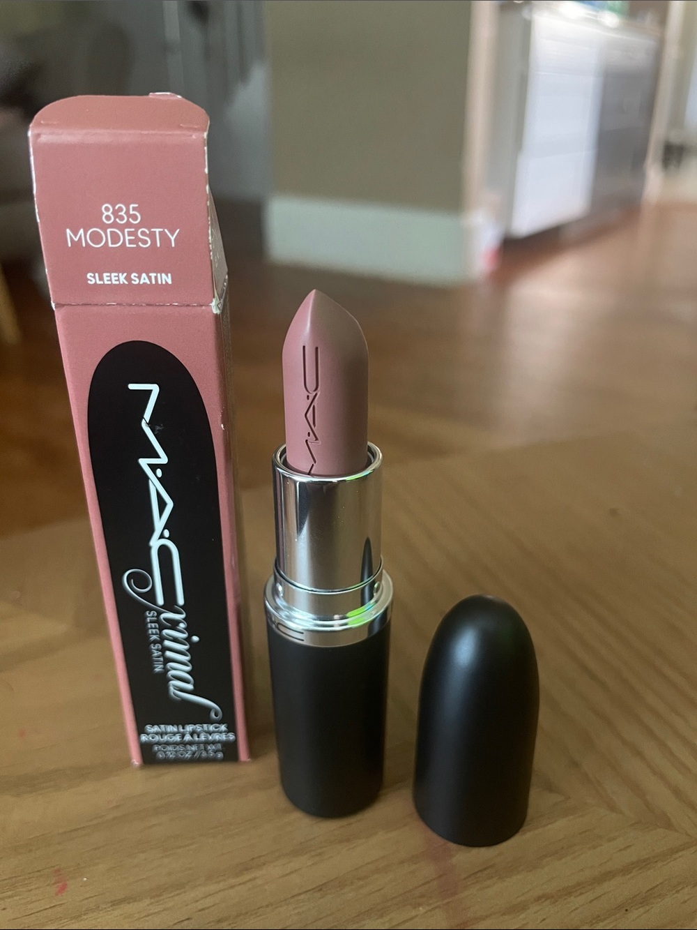 MAC Cosmetics Satin Lipstick 835 Modesty - Mauve Pink